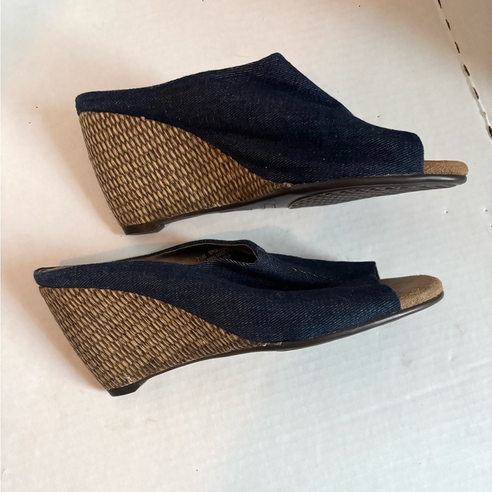 Aérosoles Denim Wedge Mules Shoes size 7.5